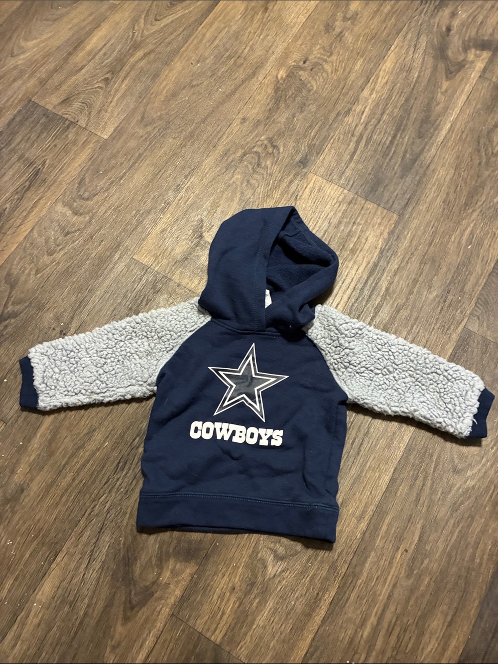 Dallas Cowboys Navy & Gray hoodie size 18 Months!! 💙💙💙